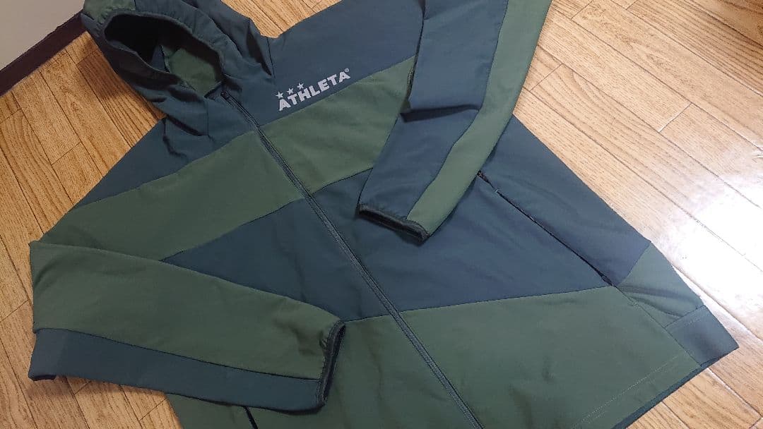 ATHLETAウォームトレーニングジャケット