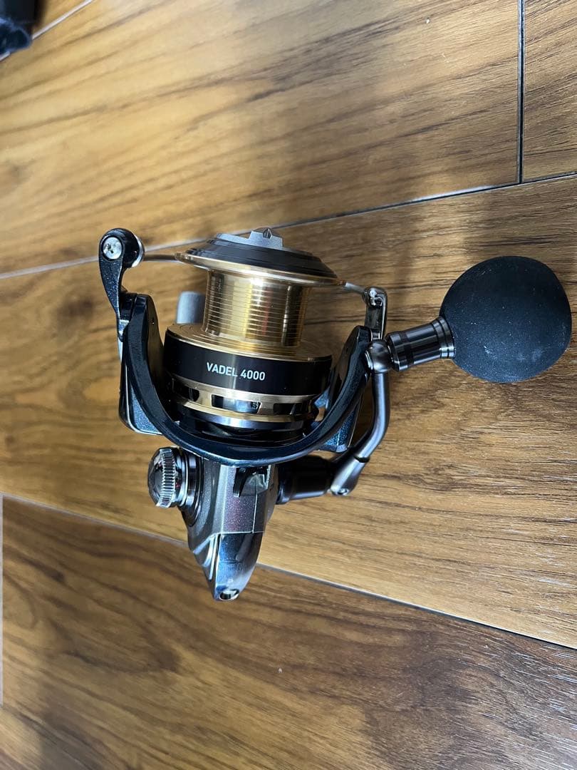 DAIWA VADEL 4000 スピニングリール