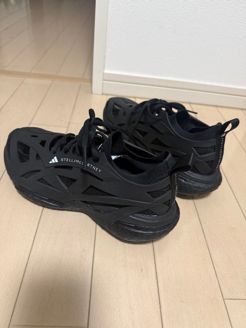 adidas by Stella McCartneyソーラーグライド　ランニング