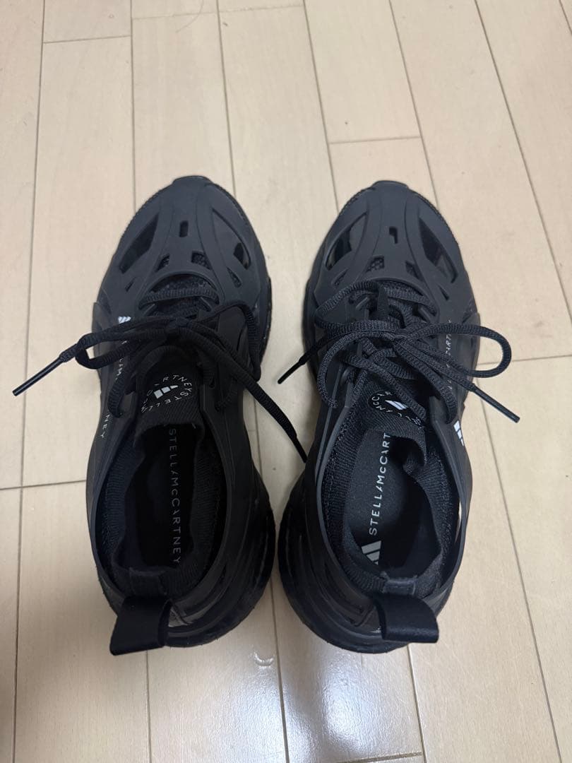 adidas by Stella McCartneyソーラーグライド　ランニング