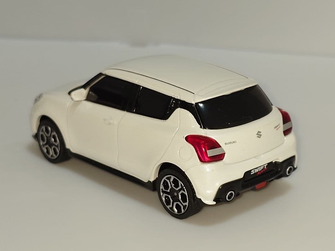 激レア! ZC33S スイフトスポーツ ホワイト プルバックカー