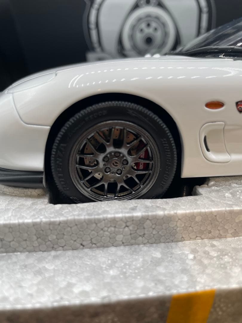 RX-7 1/18スケールモデル