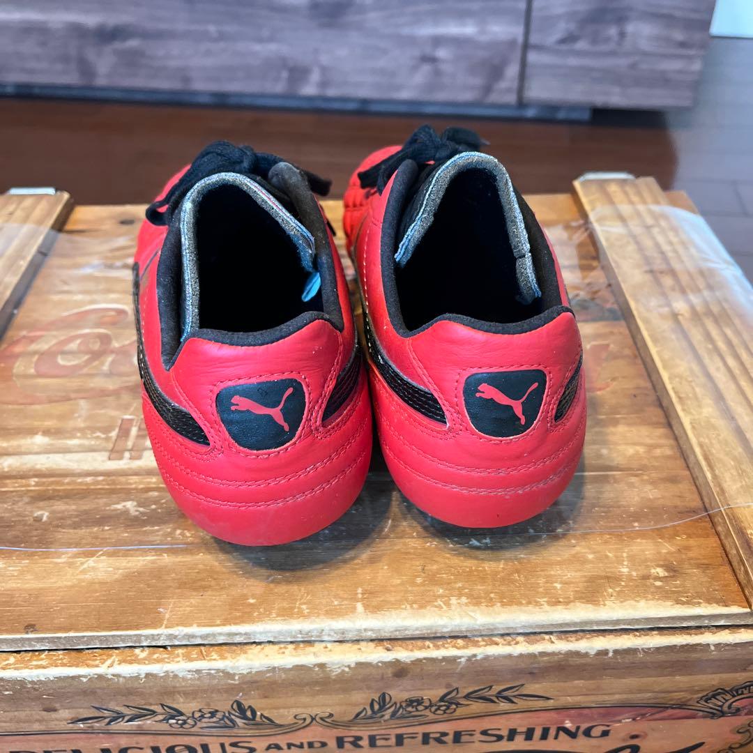 美品 PUMA サッカーシューズ 25.5cm