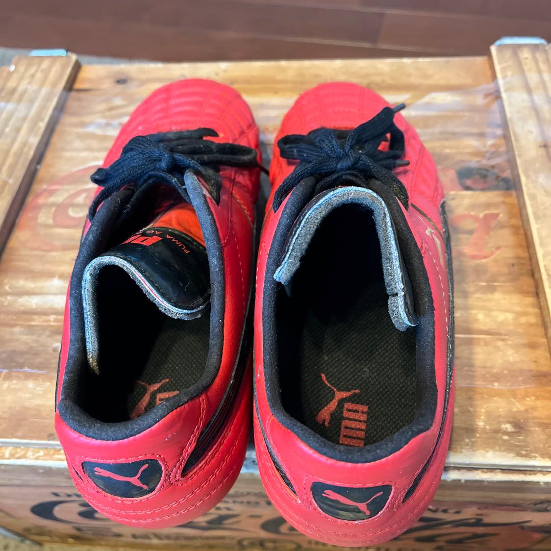 美品 PUMA サッカーシューズ 25.5cm
