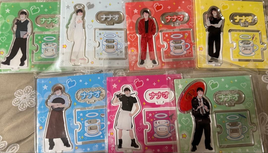 ナナオは立派なユーチューバー カフェグッズ アクスタ 7種 コンプ