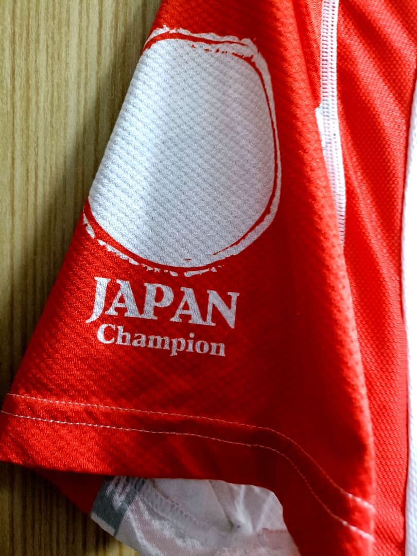 【中古品】2XU 日本チャンピオンデザイン　サイクルウェアー(上下セット)