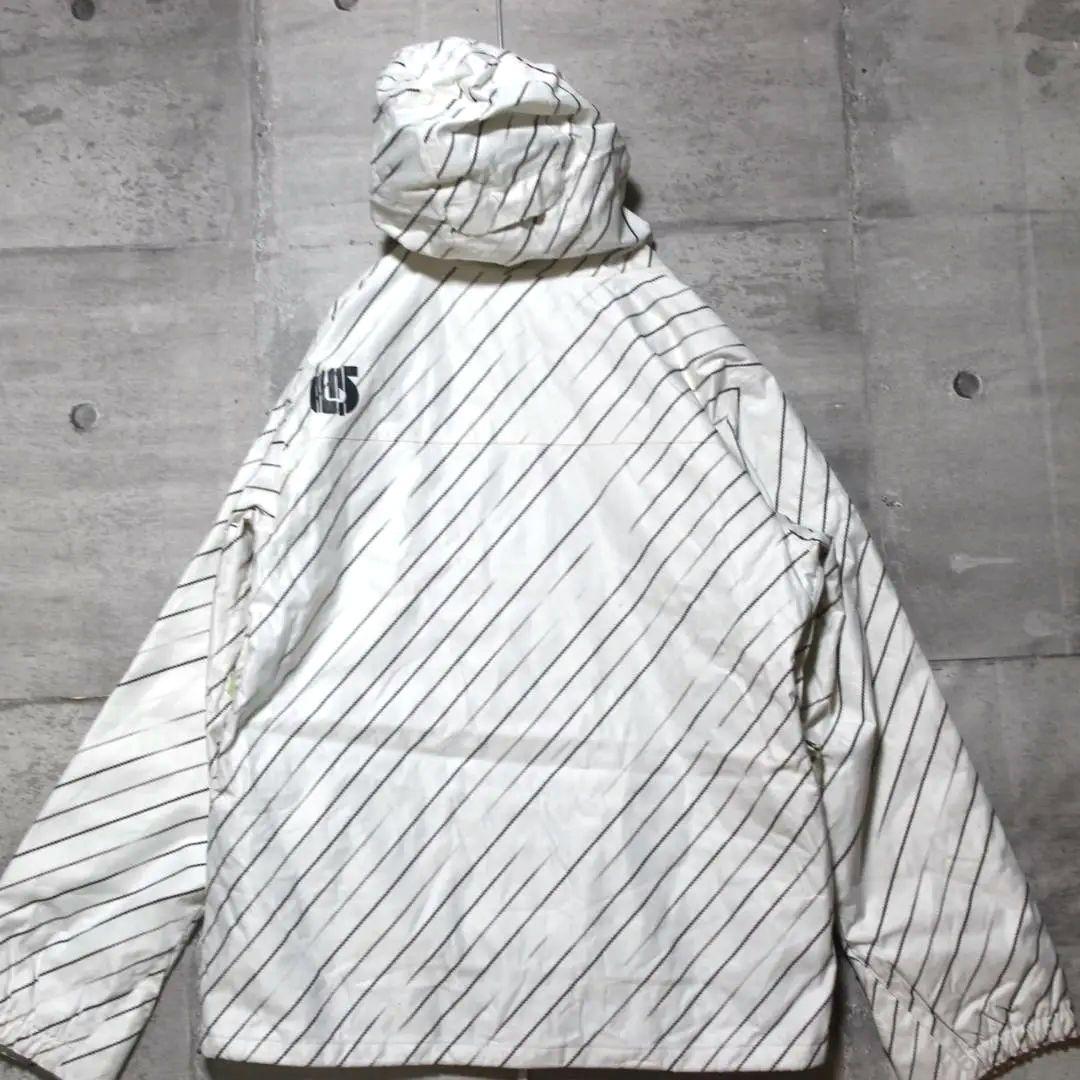 【極美品 極暖 中綿入り】高撥水【L】BURTON スノーダウンジャケット
