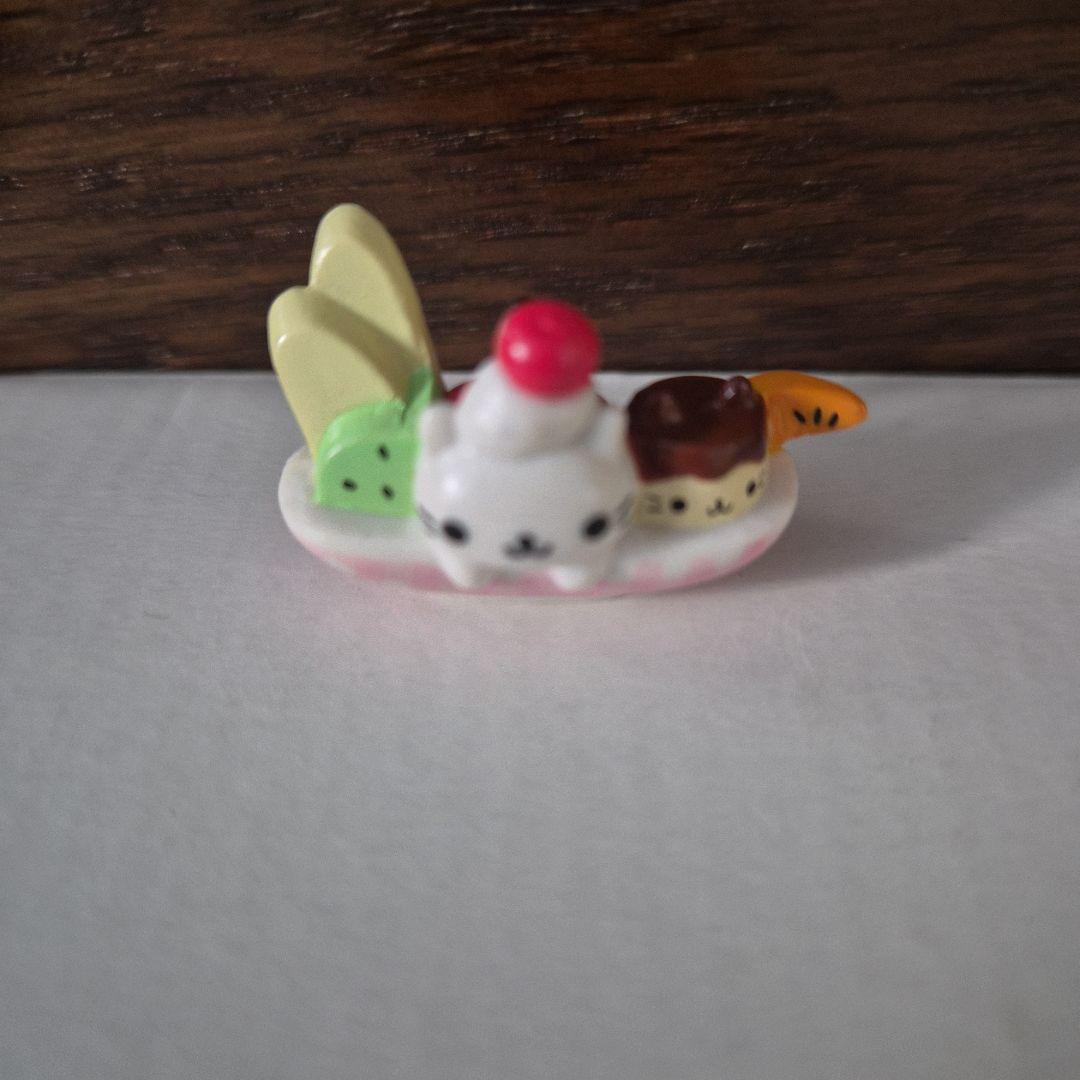 にゃんにゃんにゃんこ にゃんこレストラン プリンアラモード