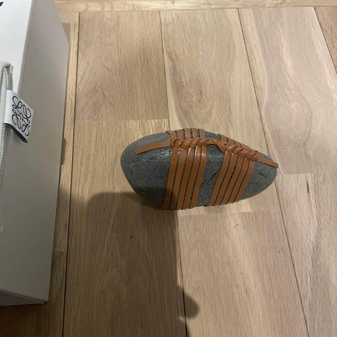 置物 LOEWE KAGERO KNOT STONE TAN
