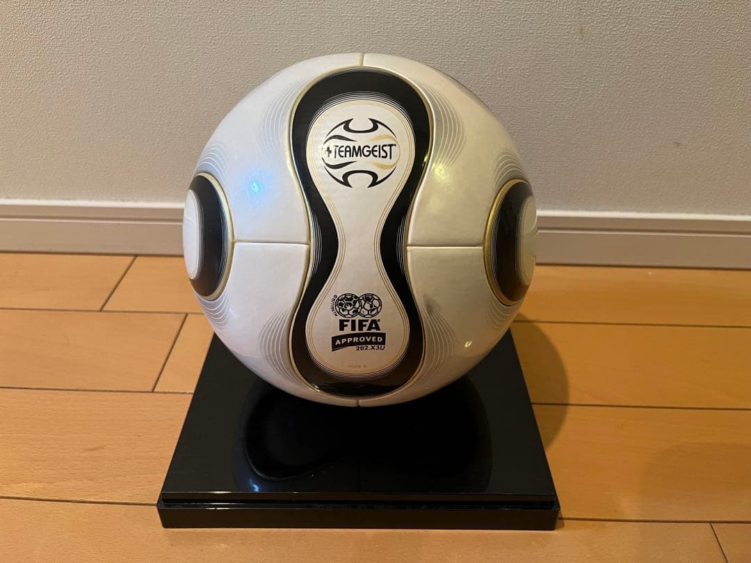 adidas チームガイスト　2006年FIFAワールドカップ公式試合球