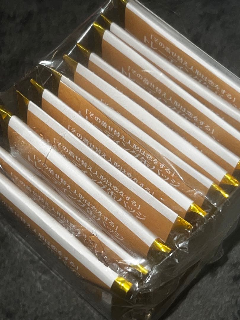 新品未開封　その着せ替え人形は恋をする　着せ恋　着せ恋展　トレーディング缶バッジ