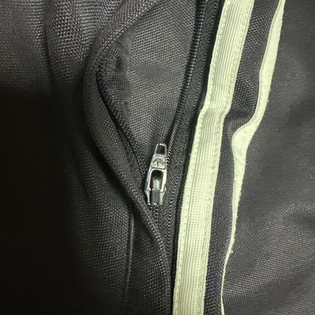 adidas バギーフィットファイヤーバードトラックパンツ