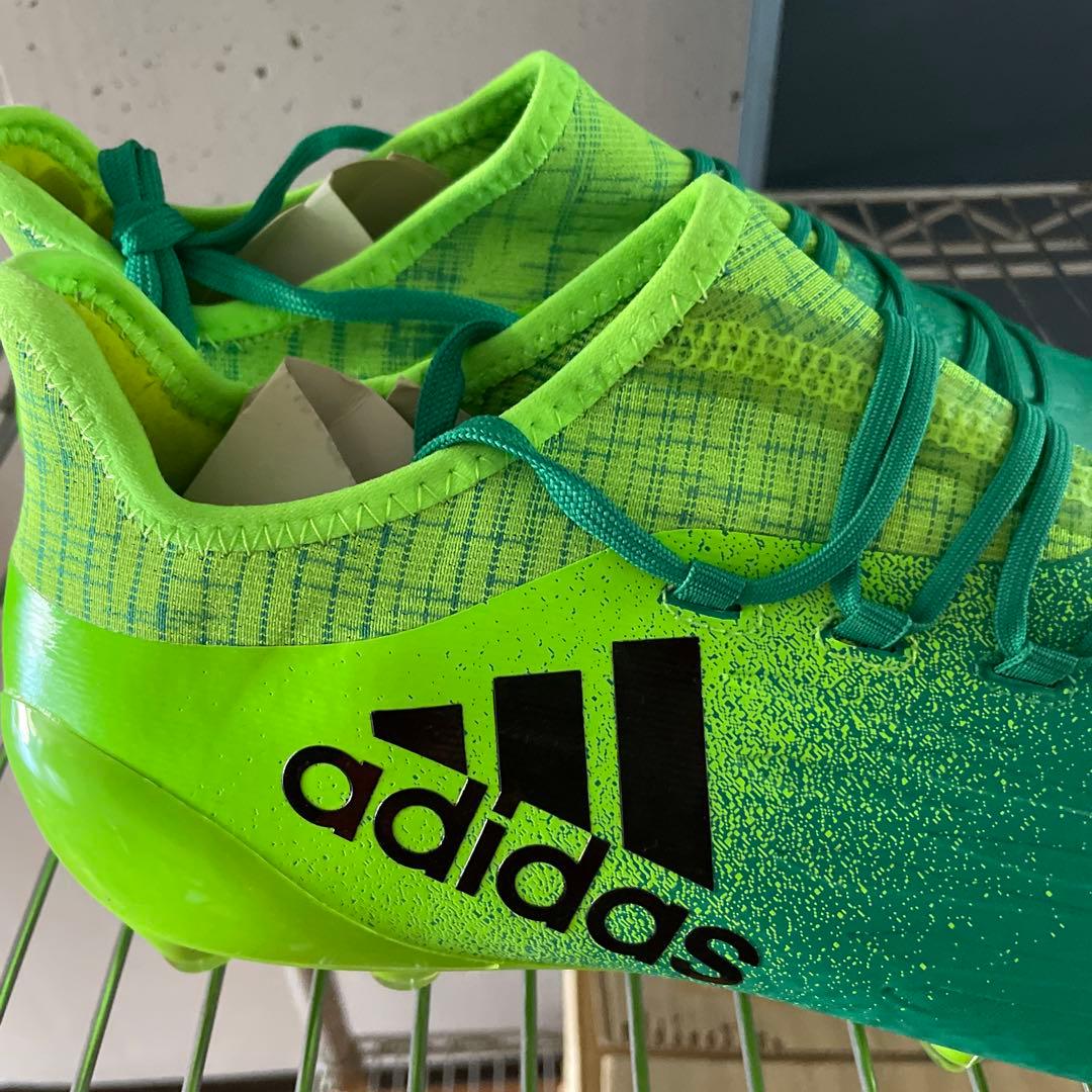 adidas サッカースパイク(タグ付き、箱なし)