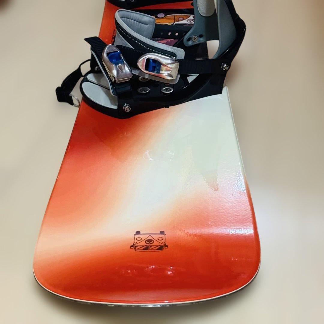 144cm スノーボード ビンディング付きオレンジ/ホワイトグラデーション初心者