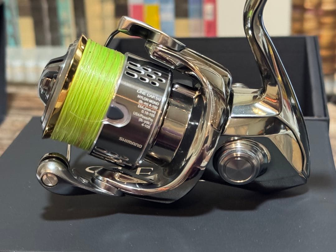 SHIMANO 18ステラ C2000S-J リール