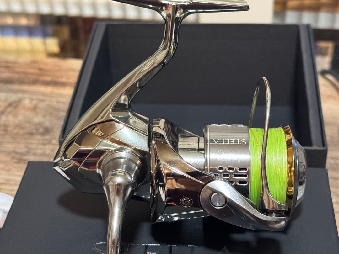 SHIMANO 18ステラ C2000S-J リール