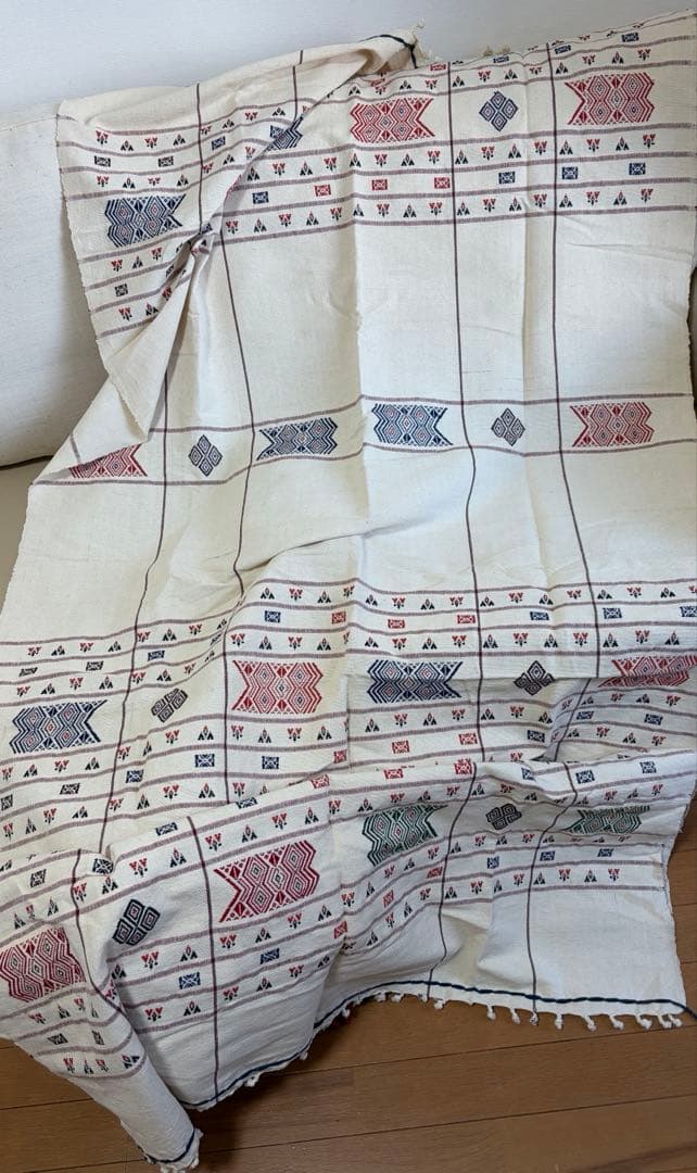刺繍テーブルクロス