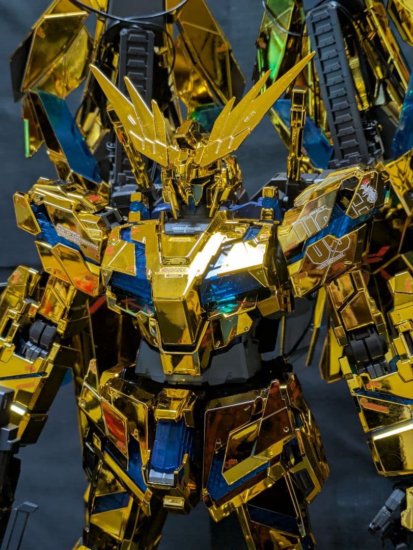1/60 PG ユニコーンガンダム３号機フェネクス（ナラティブＶｅｒ．）LED付
