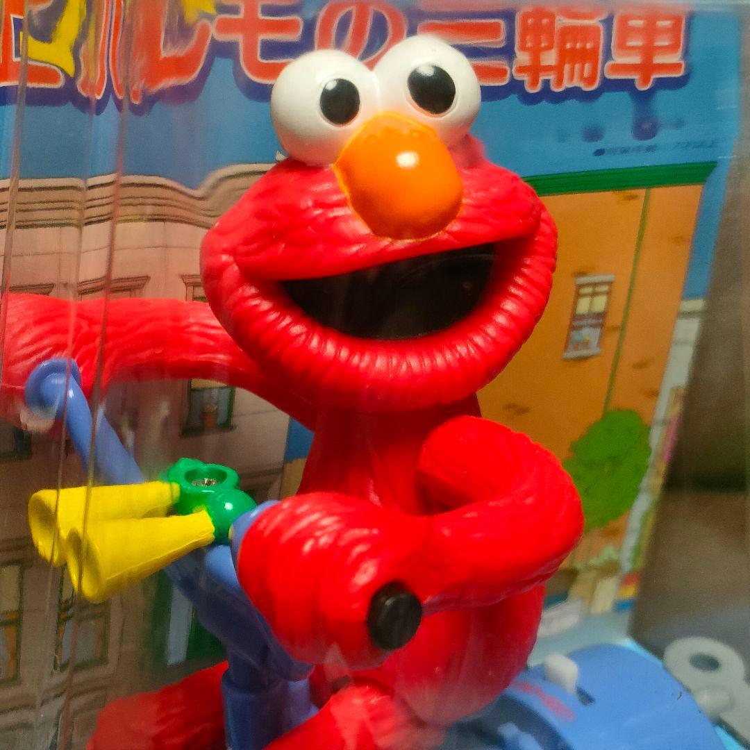 エルモの三輪車 新品 未開封