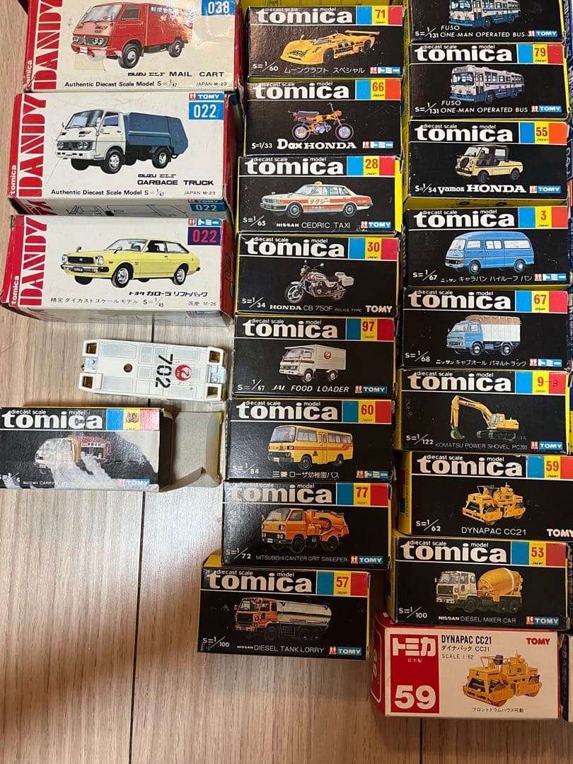 トミカ ミニカー 69個まとめ売り　　国産、青箱外車シリーズ