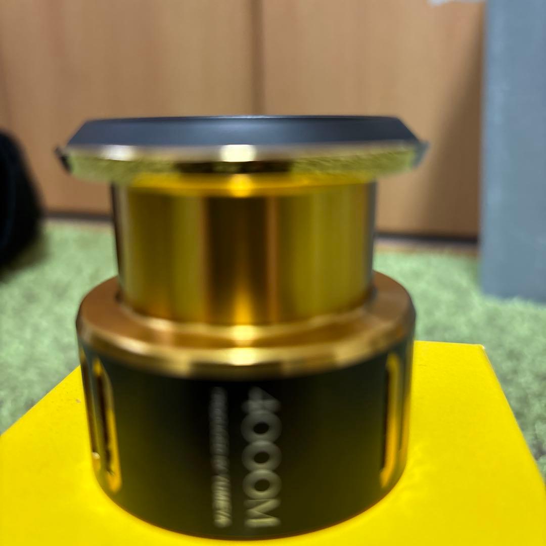 夢屋　スプール　4000M 未使用品　シマノ