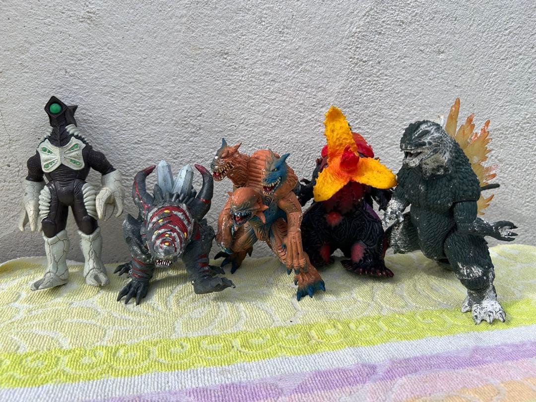 BANDAI ソフビ人形・ウルトラ怪獣・ザム星人・ウルトラマン　レトロおもちゃ