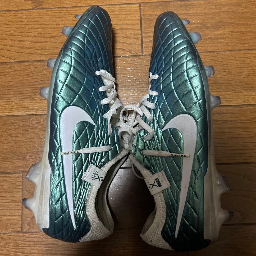 Nike サッカーシューズ メタリックグリーン