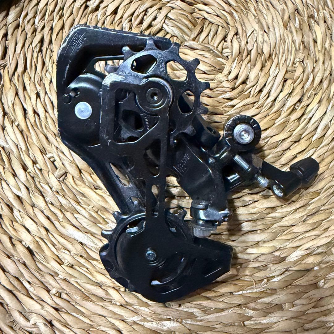 SHIMANO CUES U4000 1-9s 32T／11T-46T コンポ