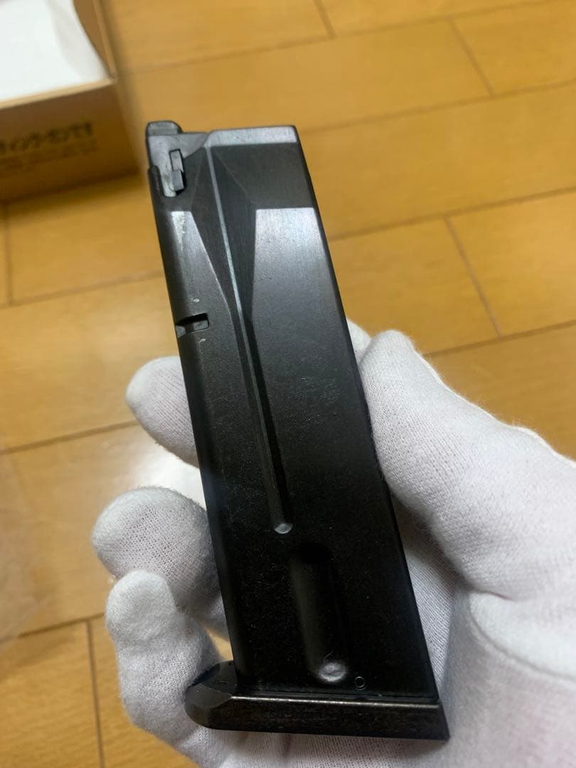 未使用に近い　WA ウエスタンアームズ　ベレッタ　M8045クーガーF エアガン