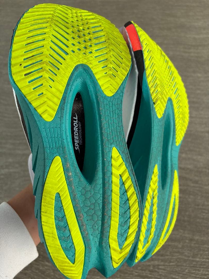 Saucony Endorphin Pro 4 (サイズ25.5cm)