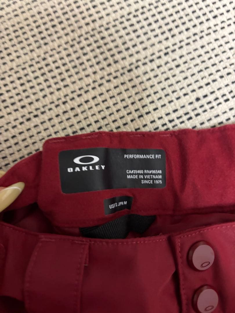 OAKLEY 赤 スノーボードウェア CA4550