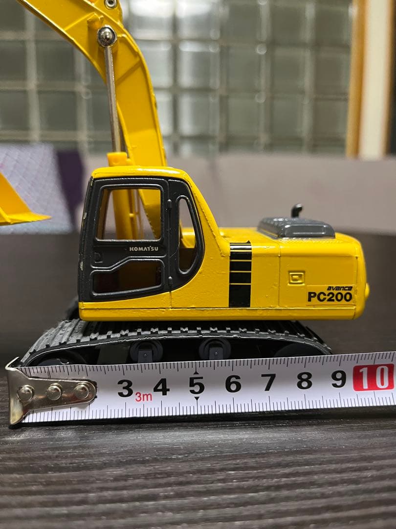 PC200 ミニチュア重機 イエロー
