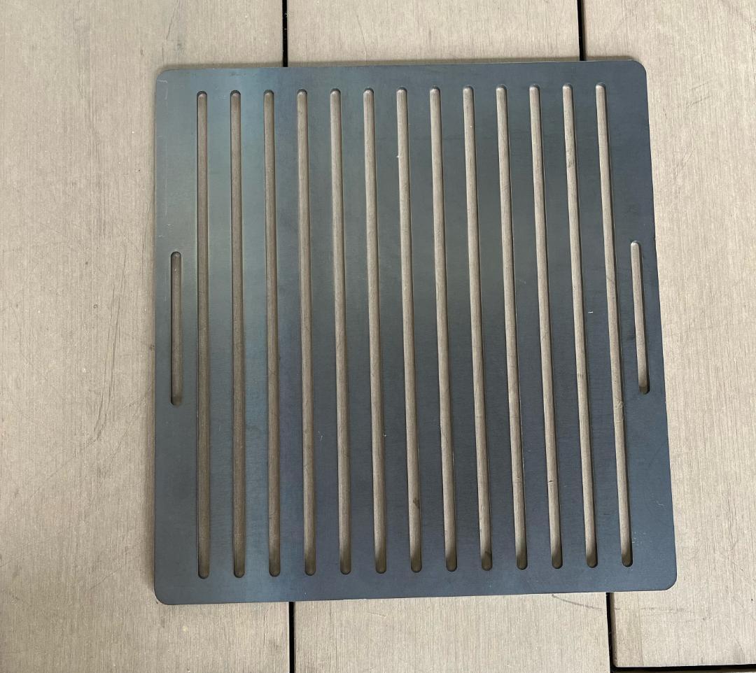 板厚4.5mm 325*345 コールマンクールスパイダーLX 対応 極厚鉄板