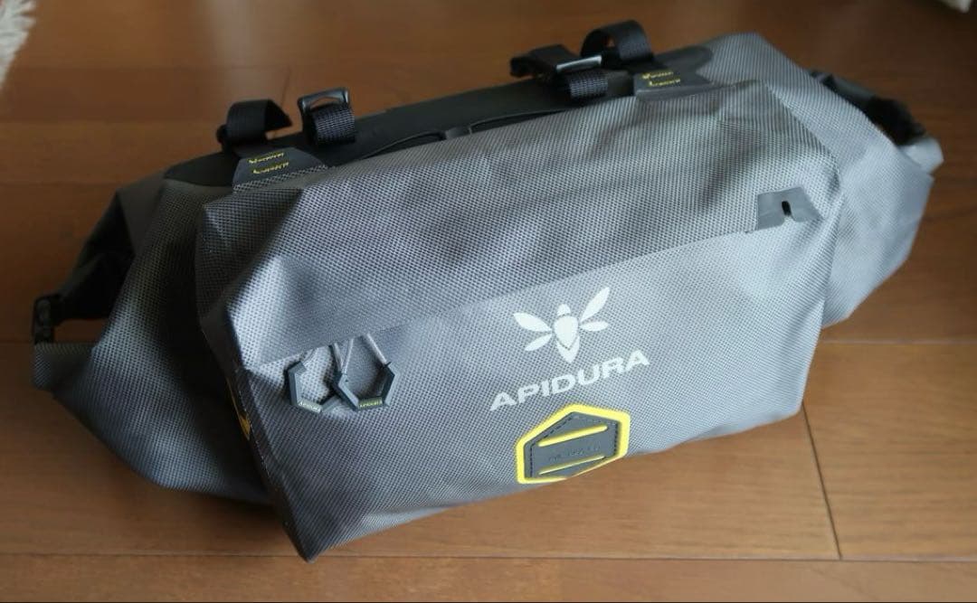 APIDURA ハンドルバーパック 14L、アクセサリーポケット 4.5Lセット