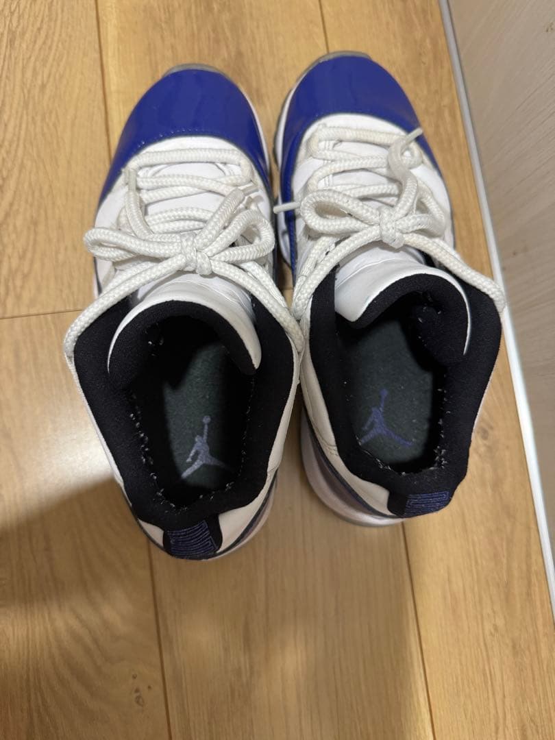 Nike AIR JORDAN 11 LOWブルー×ホワイト