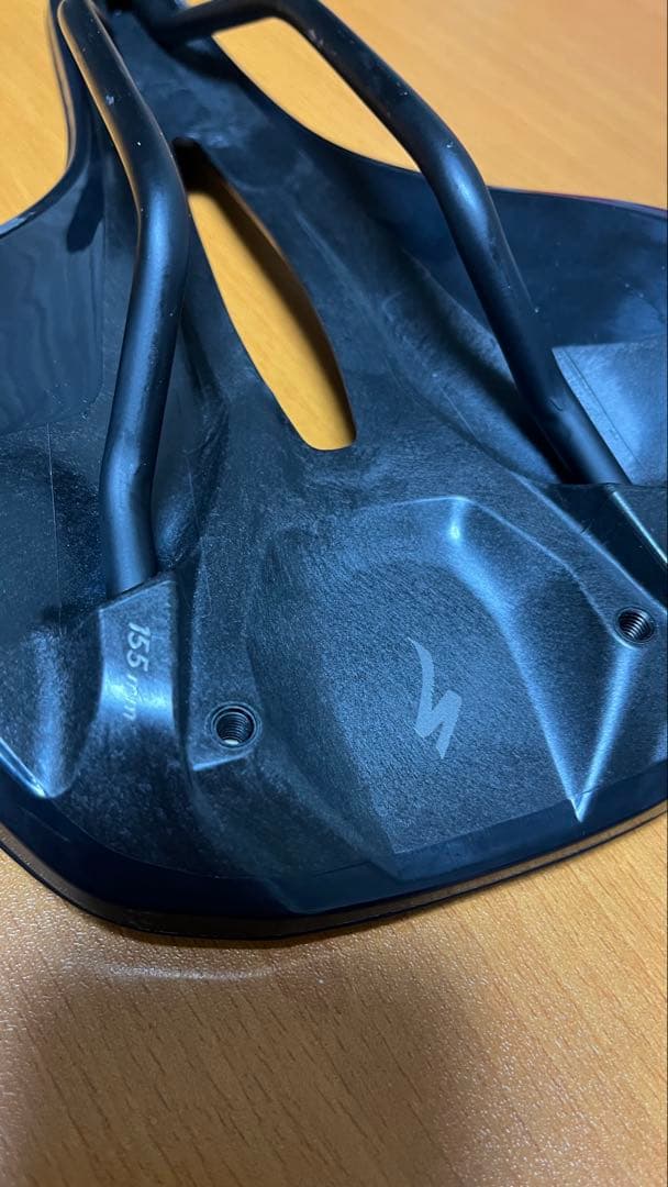 ブルーノ品Specialized サドル　PHENOMサイズ155
