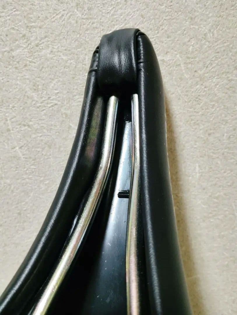 稀少新品 イスカセラサドル 80年代90年代 イタリア製 在庫わずか