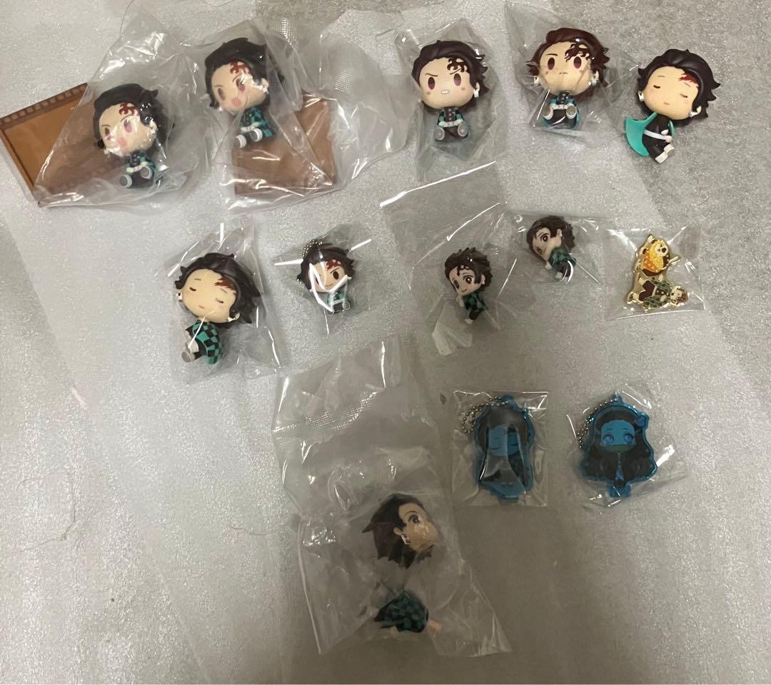 鬼滅の刃 竈門炭治郎 大量 まとめ売り 71点セット アクスタ 缶バッジ ポスカ