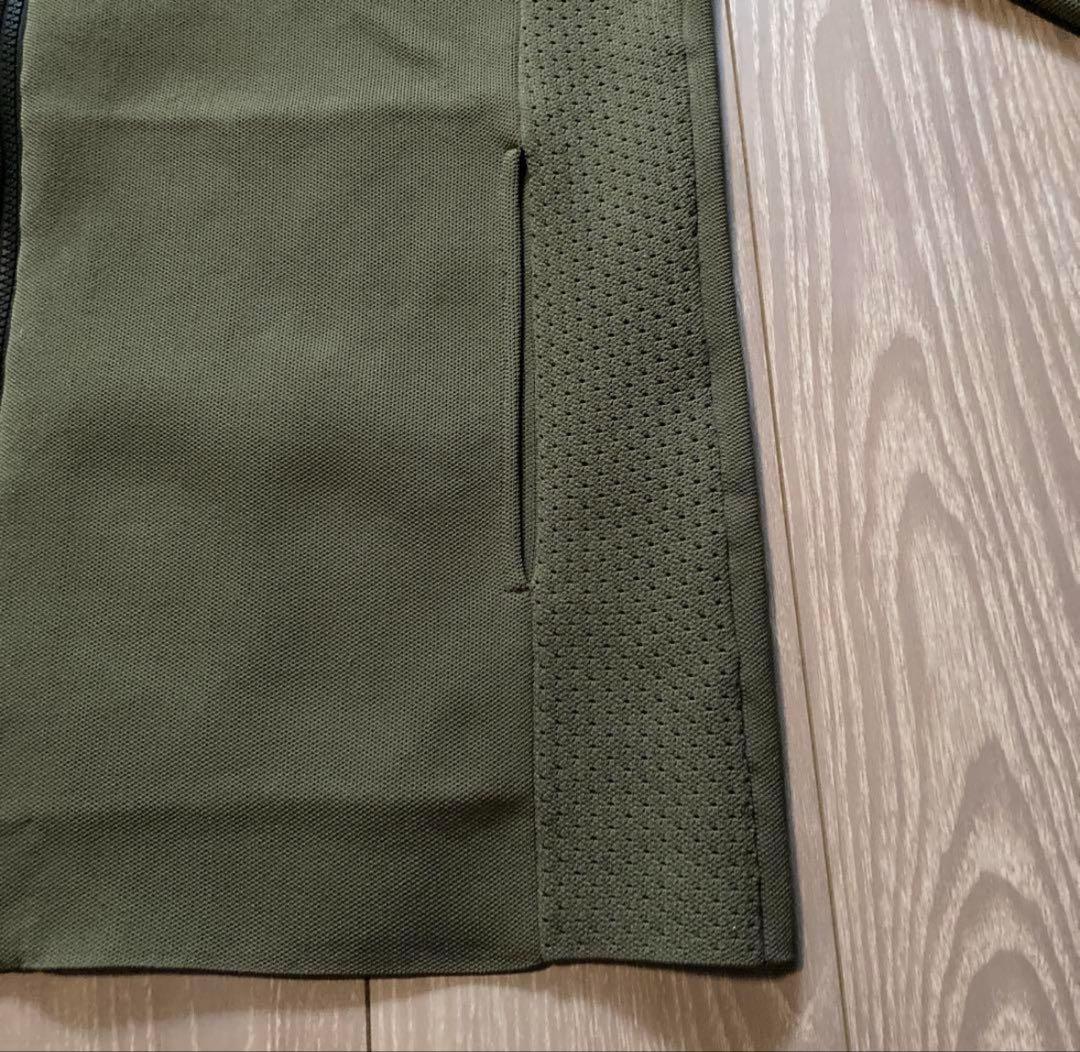【試着のみ】BRIEFING フード付きジャケット オリーブ