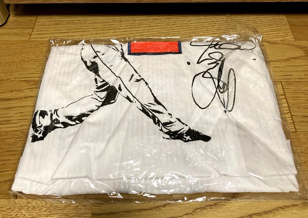 【未開封・希少！】カープ⭐︎前田智徳　引退記念ユニフォーム（Ｓサイズ）