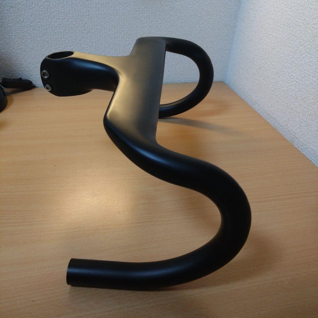 ステム一体型カーボンエアロハンドル　360mm