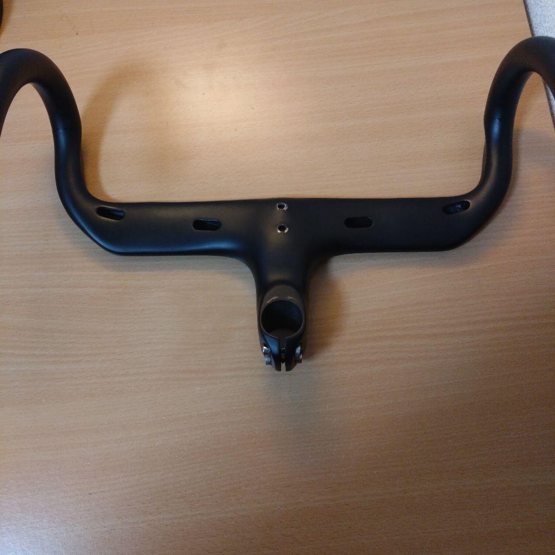 ステム一体型カーボンエアロハンドル　360mm