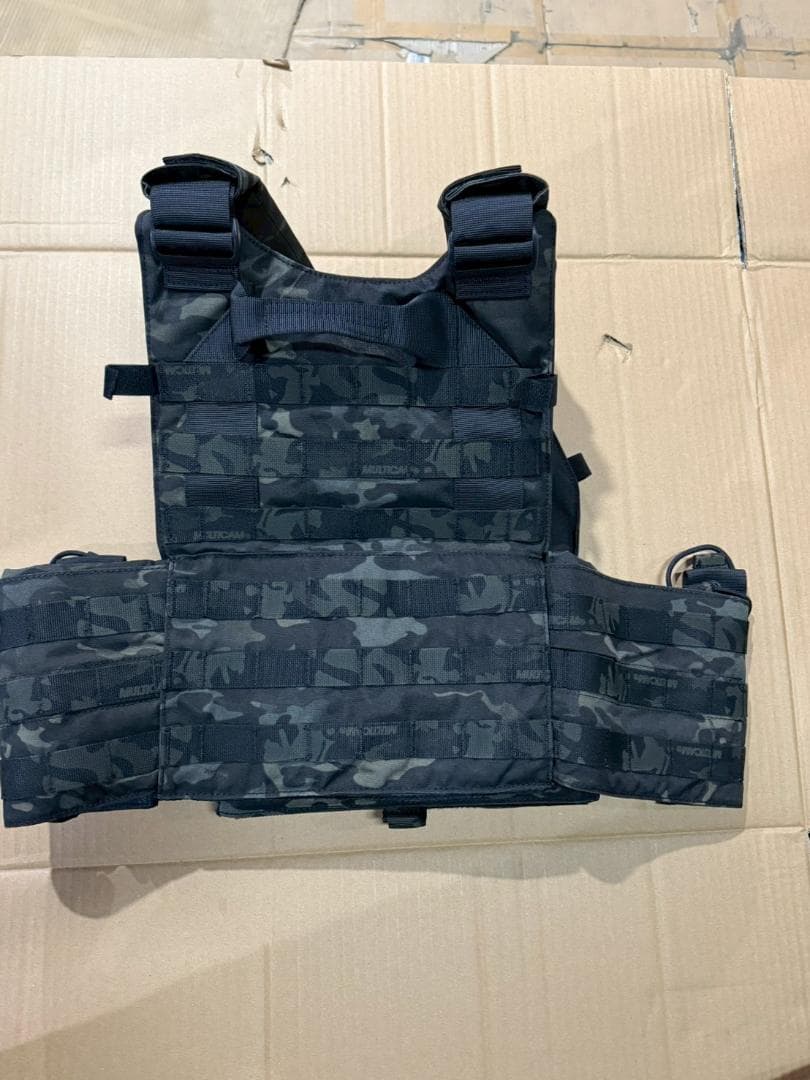 Ⓐ EMERSON 094Kスタイル プレートキャリア マルチカムブラック