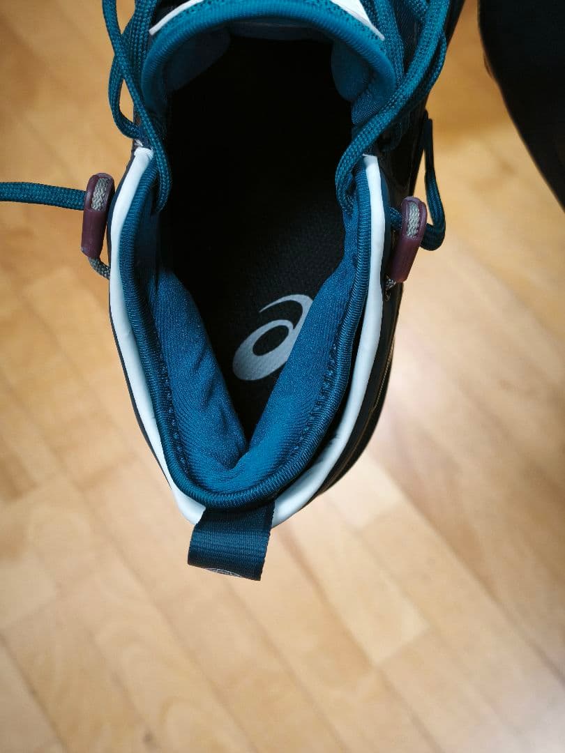 NOVA SURGE LOW 2 ノヴァサージ ロー2