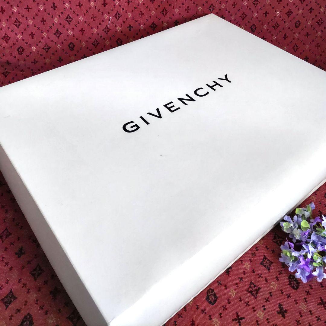 新品　ジバンシータオルケットGIVENCHY　エレガント薄紫パープル　レア検品済