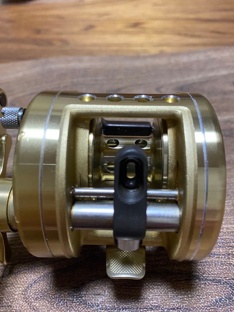 SHIMANO CALCUTTA ゴールドリール