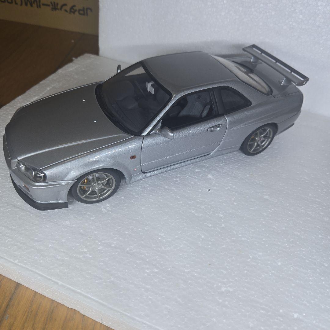 NISSAN　GT-R (R34)