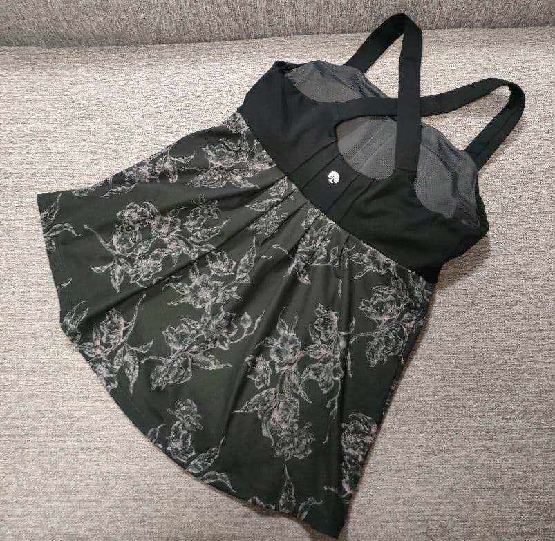 ④SUKALA スカーラ ヨガウェア 花柄フレア タンクトップ M ブラック