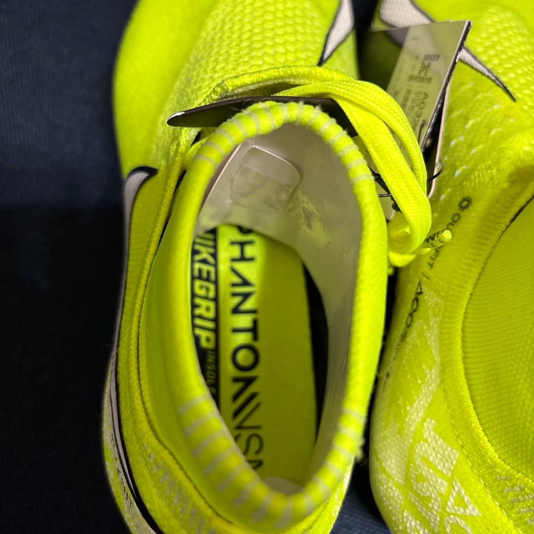 4/8のみこの価格　NIKE ファントムビジョン　DF FG 24.0