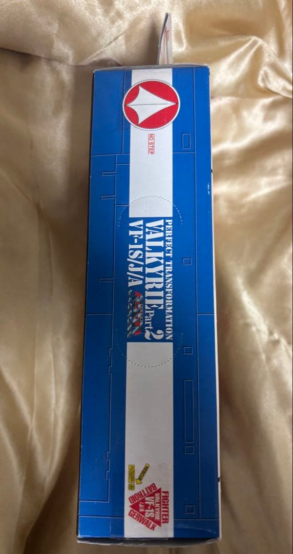 希少VF-1J 完全変形バルキリー パート2 マックス機 TV版カラー マクロス